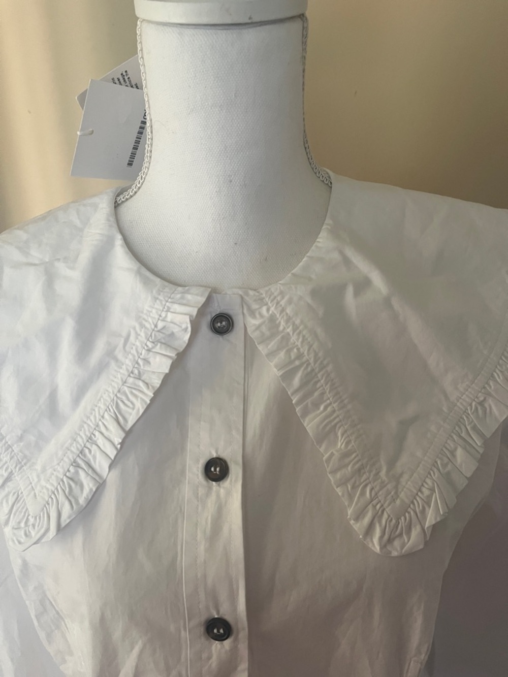 NEW GANNI cotton poplin fitted shirt in white - Picture 2 of 7